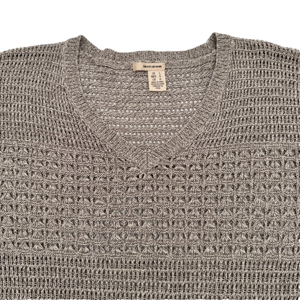 DKNY Jeans Knit V Neck Cozy 59 % cotton Woman's Sweater Large Tan cozy
